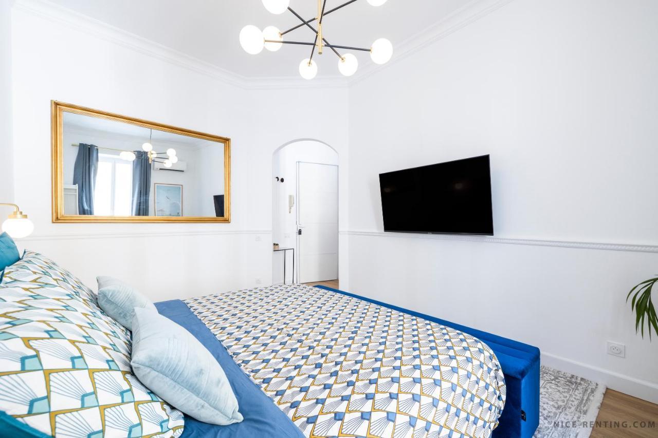 Nice Renting - France - Luxury Suite Palace Love Jacuzzi - Few Meters From Sea Ngoại thất bức ảnh